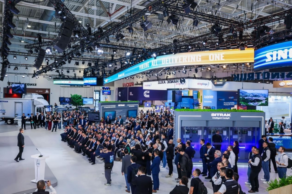 Shandong Heavy Industry IAA Transportation 2026 Fuarında Yeni Enerjili Ticari Araçlarını Tanıttı