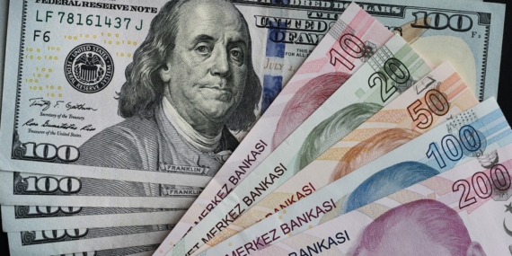Dolar/TL 49,18 ile Zirve Yeniledi: Enerji Maliyetleri ve Fed Gündemde