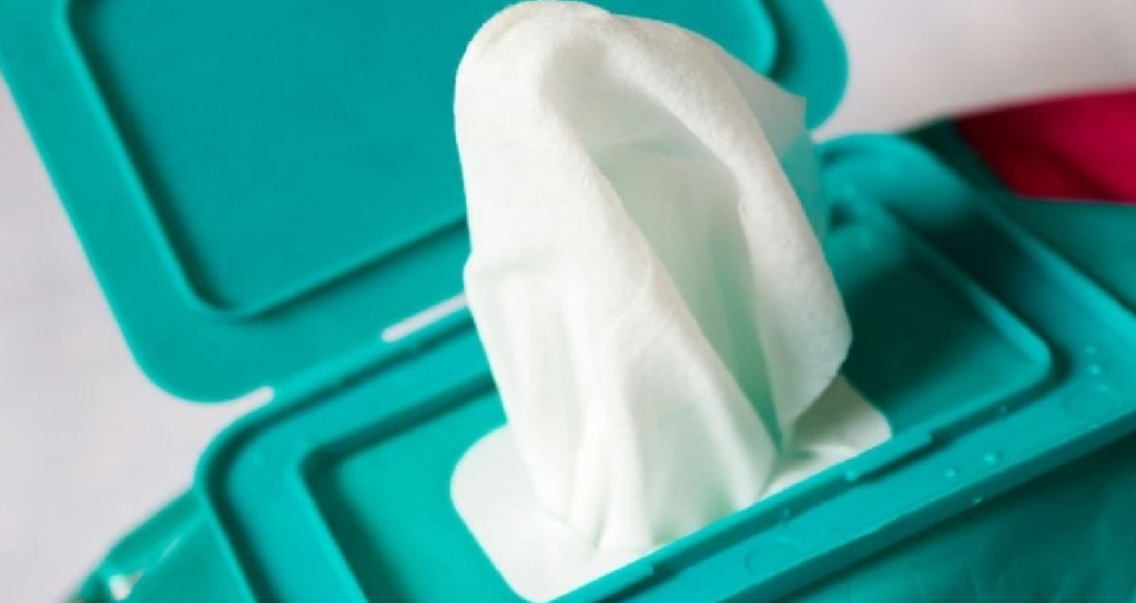 Birleşik Krallık Plastik İçeren Islak Mendillerin Satışını 2026 İtibarıyla Yasaklıyor